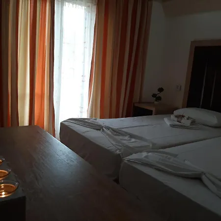 Gardenos Mamas Reas Apartmán *